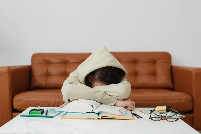Student feeling overwhelmed while studying advanced subjects